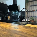 Garden Apartment *