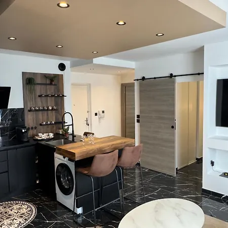 Garden Apartment